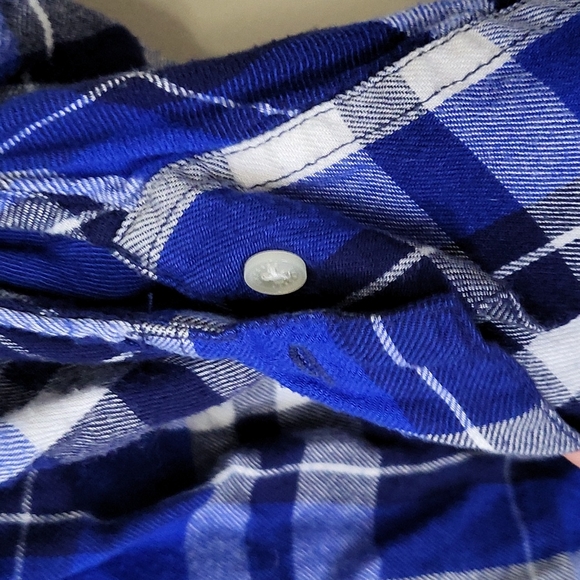 Express flannel shirt. - Picture 6 of 10